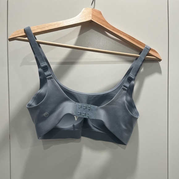 Lululemon Sports Bra - Picture 2 of 8
